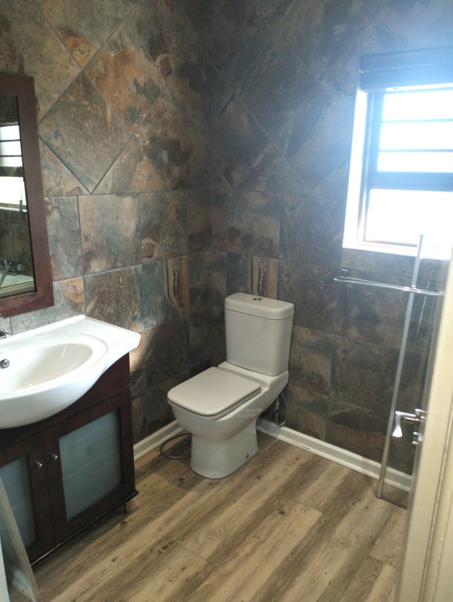 To Let 2 Bedroom Property for Rent in Aalwyndal Western Cape